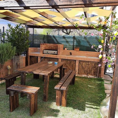 La Rondine Apartment เตรนโต ภายนอก รูปภาพ