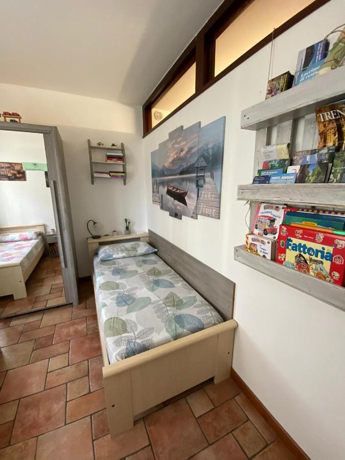 La Rondine Apartment เตรนโต ภายนอก รูปภาพ
