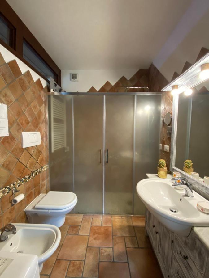 La Rondine Apartment เตรนโต ภายนอก รูปภาพ