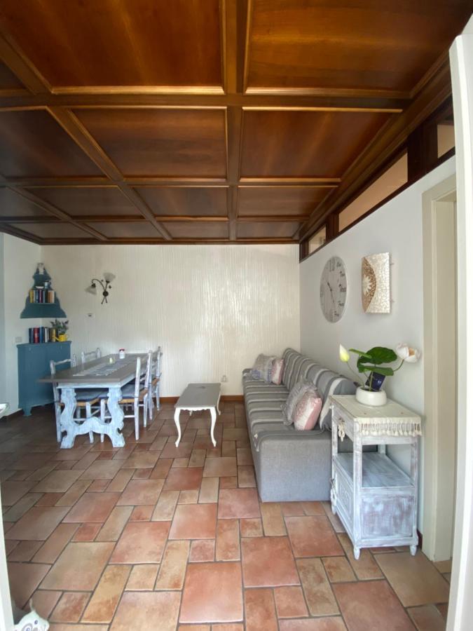 La Rondine Apartment เตรนโต ภายนอก รูปภาพ